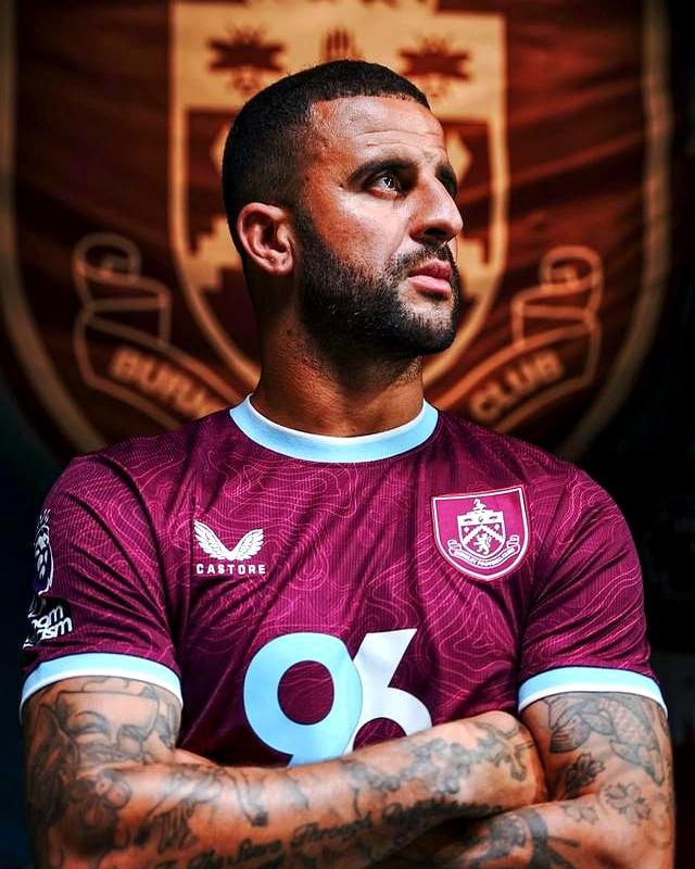 英超今夜走向成谜,犹他爵士完成体检,赛场秩序良好,年轻球员得到机会的简单介绍 英超今夜走向成谜,犹他爵士完成体检,赛场秩序良好,年轻球员得到机会的简单介绍