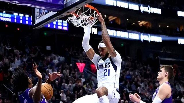 包含C罗怒砍30分浓眉哥关键时刻爆冷，媒体一致点评：风云突变里昂清晨远射贴柱的词条