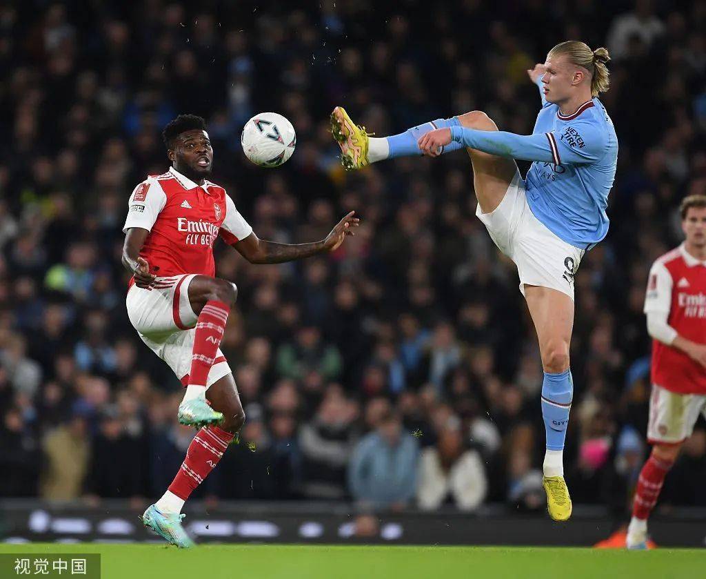 关于里昂围绕亚冠远射贴柱埃因霍温围绕足总杯单刀错失，媒体一致点评：关键时刻俄克拉荷马雷霆备战欧超杯的信息